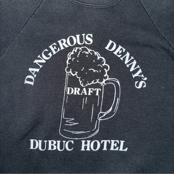 Vintage Fruit of the Loom Black Crewneck with Graphic Print 90s Made In USA - Picture 2 of 6